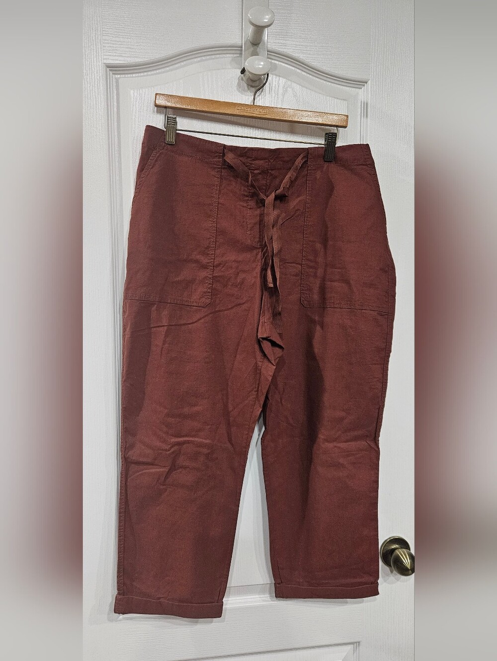 Nicole Miller Women's Capris in Deep Rust